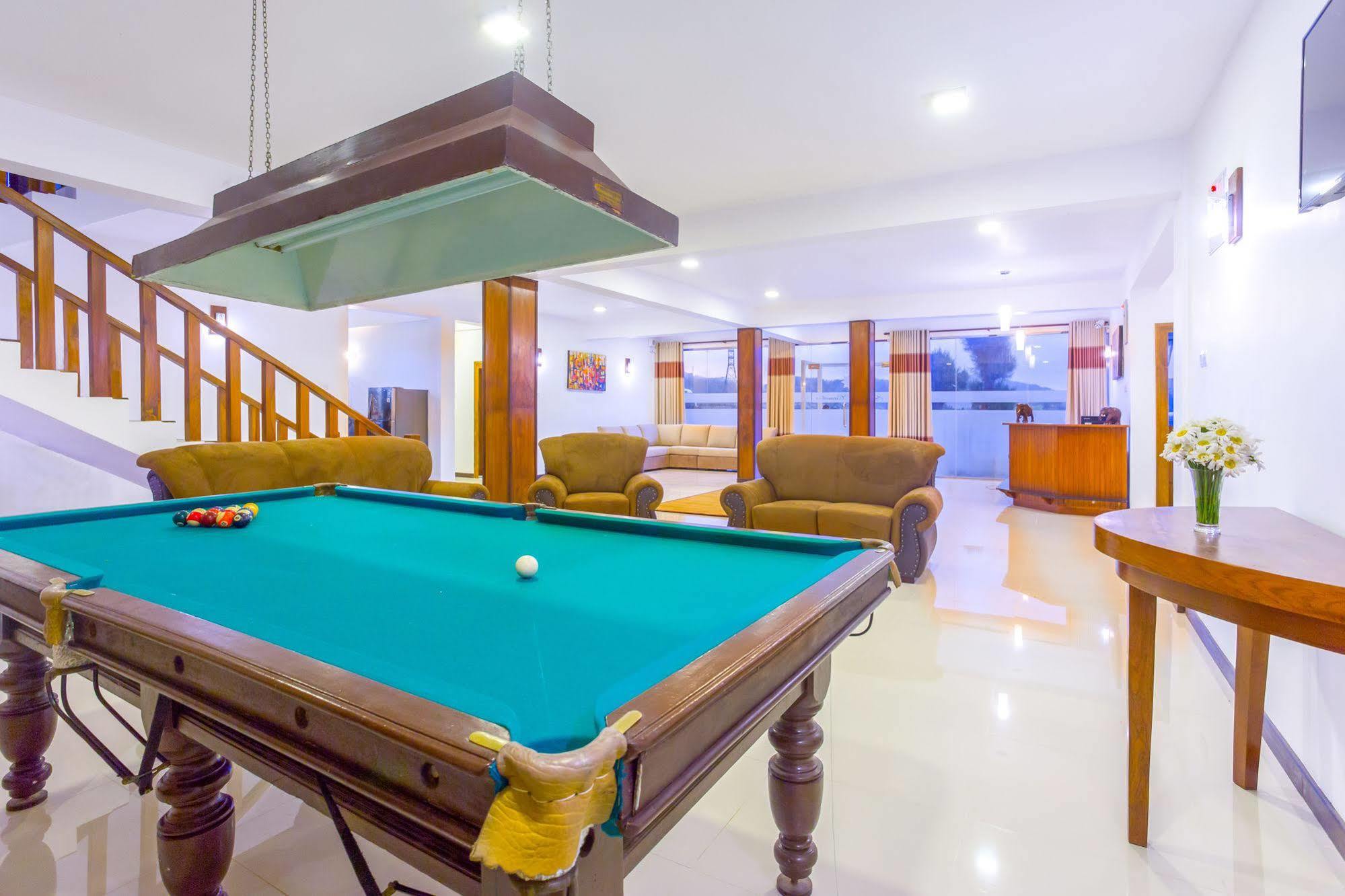 Grand Camellia Hotel Нувара-Елія Екстер'єр фото